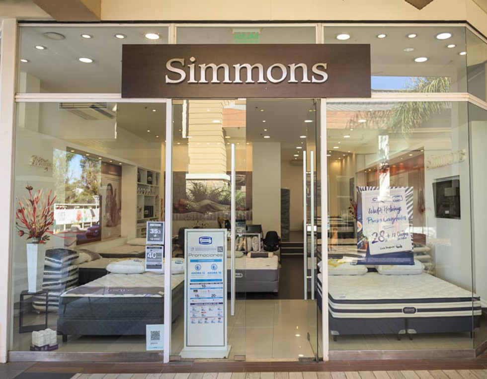 SIMMONS foto